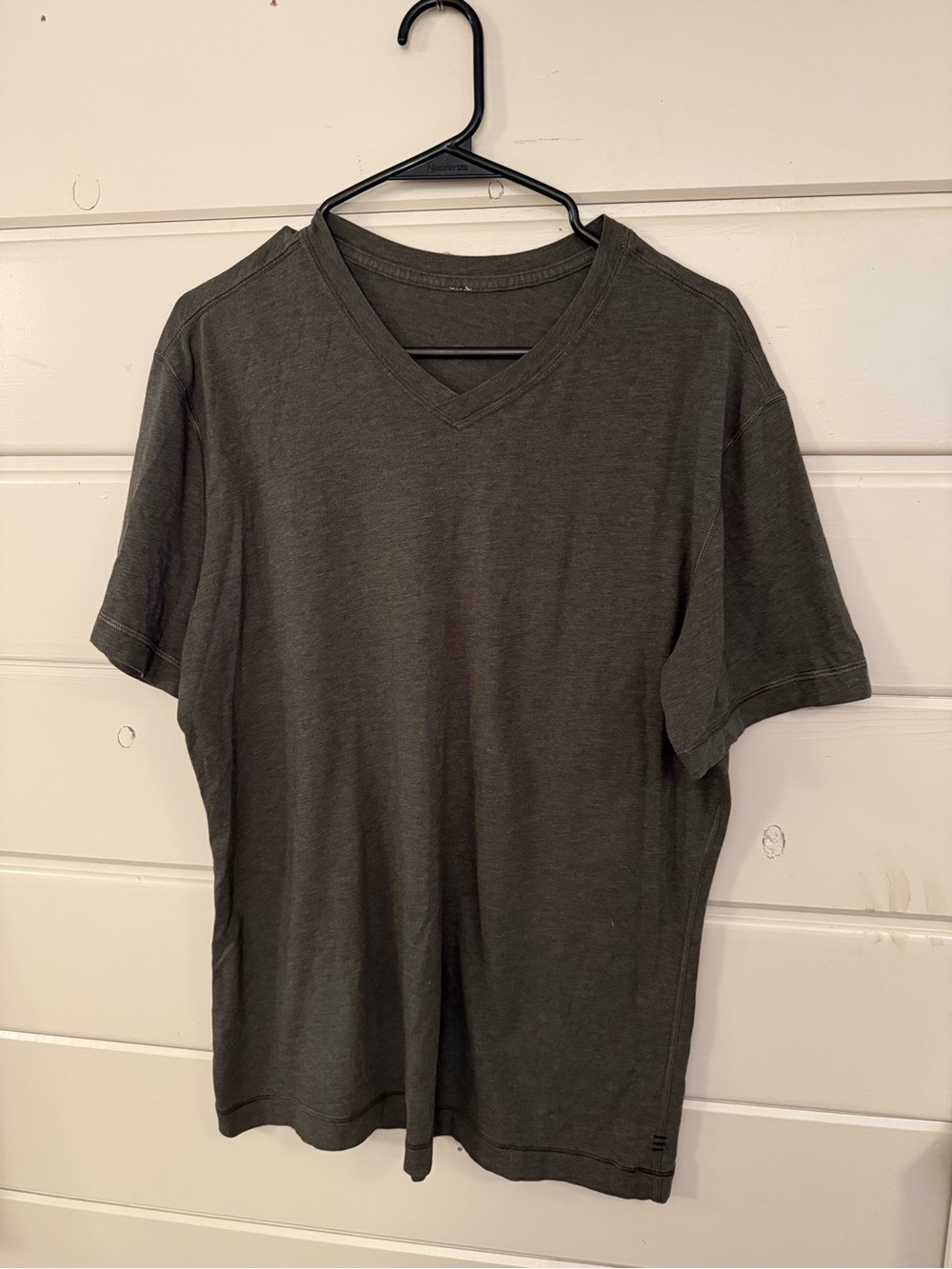 Lululemon V-Neck Short Sleeve T-Shirt in Dark Olive appx size 12
